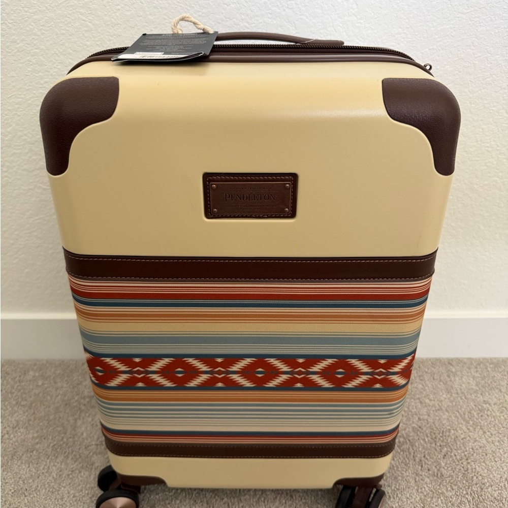Pendleton Multi Color Mojave Luggage Set Carry On Spinner & Weekend Satchel! NEW - Picture 9 of 9